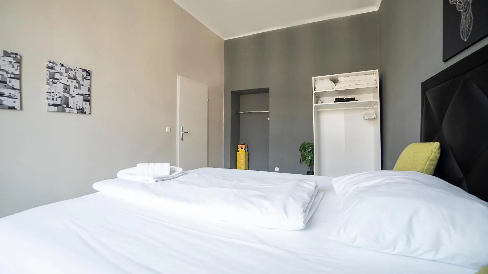 Brand New Renovated Appartment Near Augarten Vienna Austria