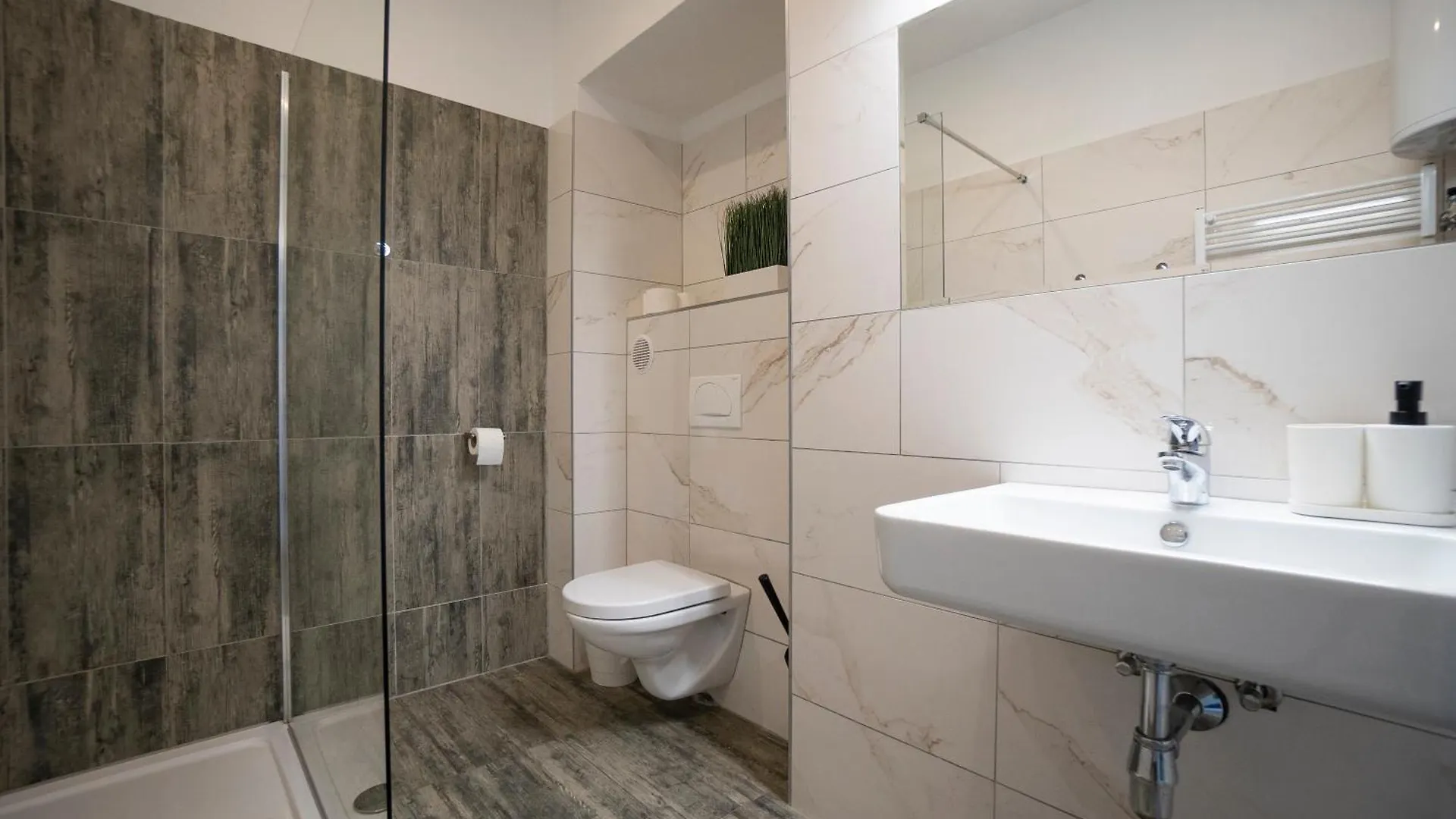 Brand New Renovated Appartment Near Augarten Vienna Appartamento